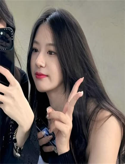 《我才不是小可怜》技术揭秘：摄影技术如何艺术与技术的完美融合 为观众带来全新视觉体验