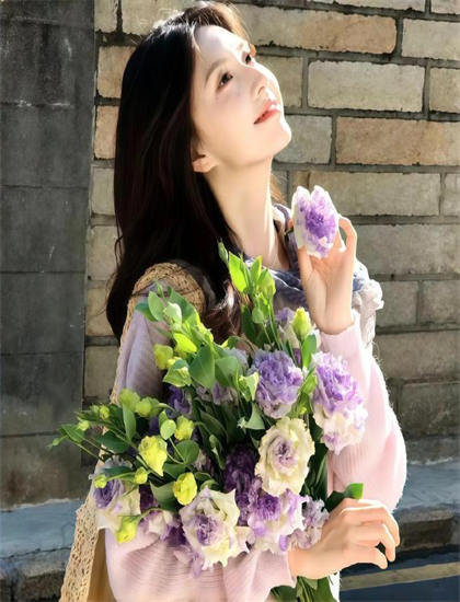 进击的玫瑰短剧免费观看_邪王追妻神医狂妃很嚣张全文免费_老师辛苦了短句